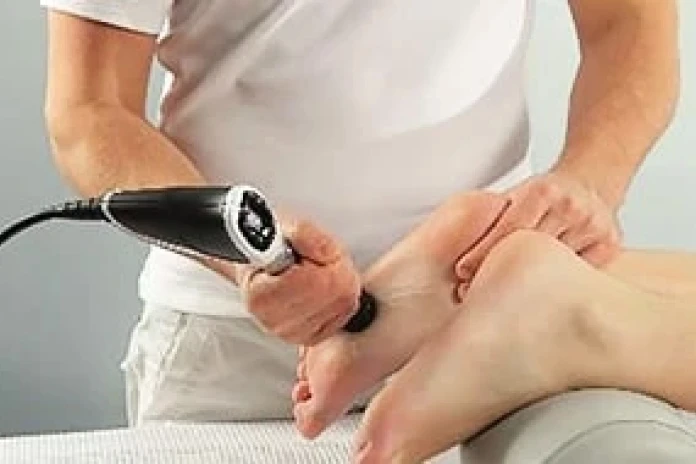 彦根市かがりの整骨院足底腱膜炎体外衝撃波の画像